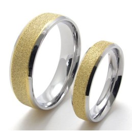 Elegante Form Farbbrillanz Hochwertiger Titanring