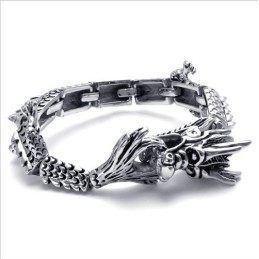 Ausgefeilte Technologie Farbbrillanz Hervorragende Qualität Titanarmband