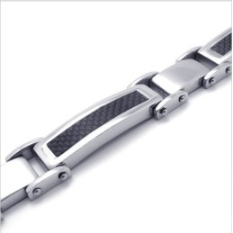 Gekonnte Verarbeitung Farbbrillanz Zuverlässige Qualität Titan Armband