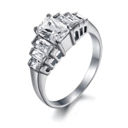 Stabiler Qualitäts-Titanring Für Damen Mit Strass
