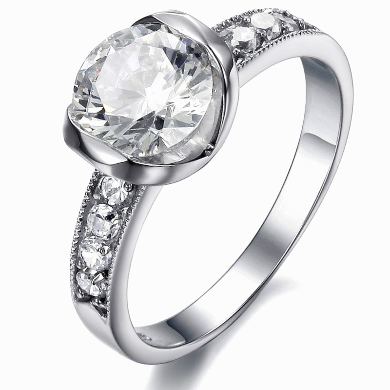 Um Im In- Und Ausland Ein Hohes Ansehen Zu Genießen Weiblicher Titanring Mit Strass Um Im In- Und Ausland Ein Hohes Ansehen Zu Genießen Weiblicher Titanring Mit Strass