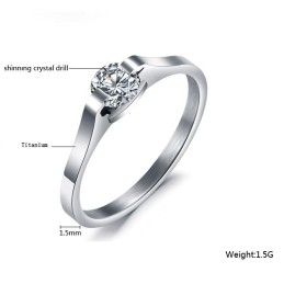 Stabiler Qualitäts-Titanring Mit Strass