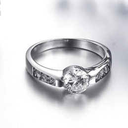 Stabiler Qualitäts-Titanring Für Damen Mit Strass