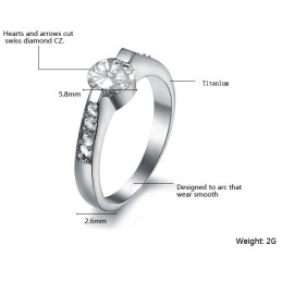 Stabiler Qualitäts-Titanring Für Damen Mit Strass