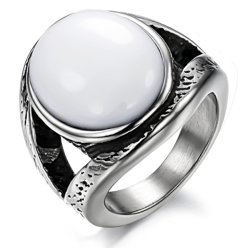 Langlebig Im Gebrauch, Übertriebener Smaragd-Titanring Langlebig Im Gebrauch, Übertriebener Smaragd-Titanring