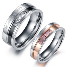 Hochwertiger Titanring Für Verliebte Mit Strass