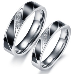 Hochwertiger Titanring Für Verliebte Mit Diamant