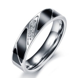 Hochwertiger Titanring Für Verliebte Mit Diamant