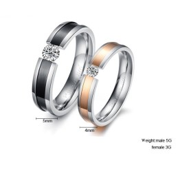 Zuverlässiger Performance-Titanring Für Verliebte Mit Strass
