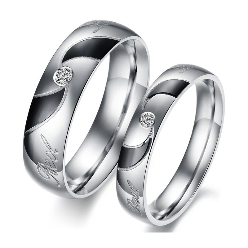 Hochwertiger Schwarzer Titanring Für Verliebte Mit Diamant Hochwertiger Schwarzer Titanring Für Verliebte Mit Diamant