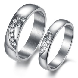 Langlebiger Titanring Für Liebhaber