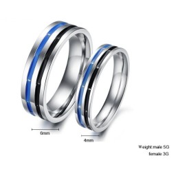 Einfach Zu Verwendender Blau-Schwarzer Titanring Für Liebhaber
