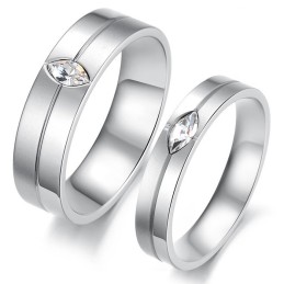Hochwertiger Titanring Für Verliebte Mit Strass