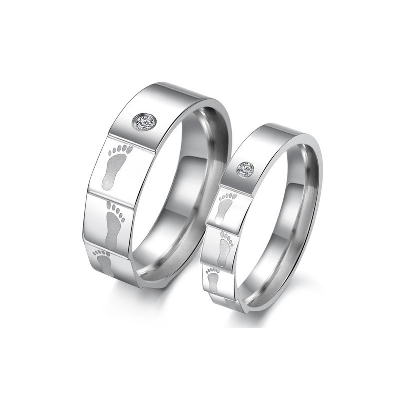 Hochwertiger Layering Titan Ring Für Verliebte Mit Strass Hochwertiger Layering Titan Ring Für Verliebte Mit Strass