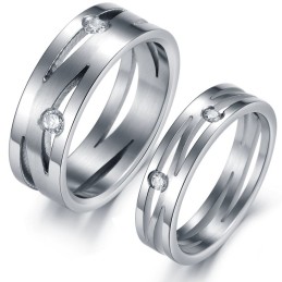 Stabiler Qualitäts-Labyrinth-Titanring Für Liebhaber Mit Strass