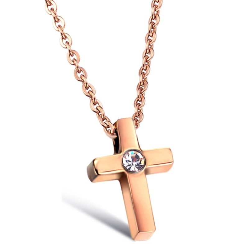 Die Königin Der Qualitätskreuz-Titanhalskette Mit Strass Die Königin Der Qualitätskreuz-Titanhalskette Mit Strass