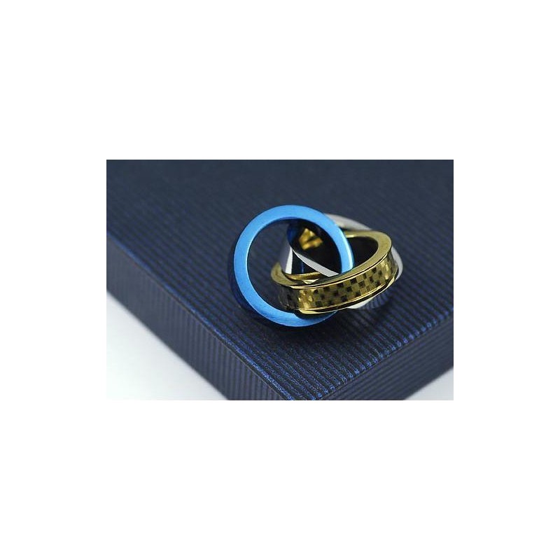 Modischer Anhänger Mit Dreifarbigen Ringen Und Titan-Halskette Modischer Anhänger Mit Dreifarbigen Ringen Und Titan-Halskette