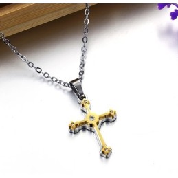 Einfach Zu Verwendende Titan-Halskette Mit Weiblichem Kreuz Und Strass