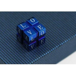 Mode Titan Anhänger Und Halskette Liebe Rubik Cube