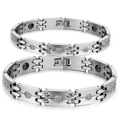 Stabiles Qualitäts-Gesundheits-Titan-Armband Für Liebhaber Mit Strass