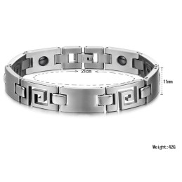 Einfach Zu Verwendendes Klassisches Titanarmband Für Liebhaber