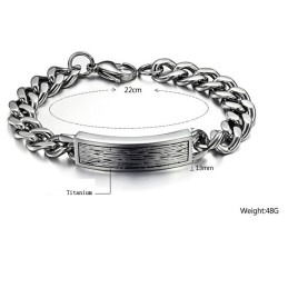 Um Im In- Und Ausland Ein Hohes Ansehen Zu Genießen, Ist Das Männliche Titanarmband