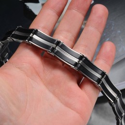 Weltweit Bekannter Armreif Aus Titan Und Silikon Für Männer