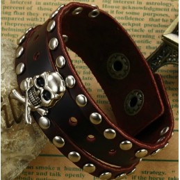 Qualität Und Quantität Gesicherter Männlicher Totenkopf-Armreif Aus Titanleder