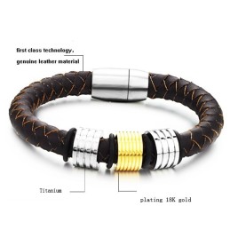 Einfach Zu Verwendender Brauner Titan-Lederarmreif Für Männer