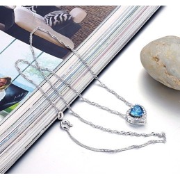 Hochwertige Weibliche Sweetheart Platinierte Titan Halskette Mit Strass