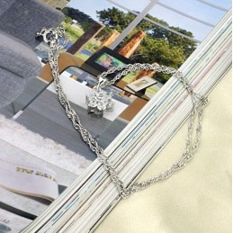 To Have A Long Story Damen Platinierte Titan Halskette Mit Strass