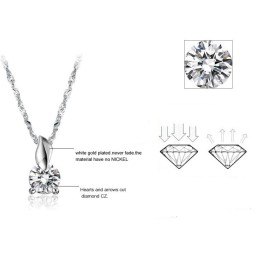 Einfach Zu Verwendende Weibliche Platin-Titan-Halskette Mit Diamant