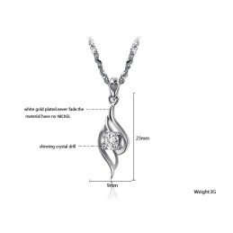 Hochwertige Weibliche Halskette In Federform Aus Platiniertem Titan