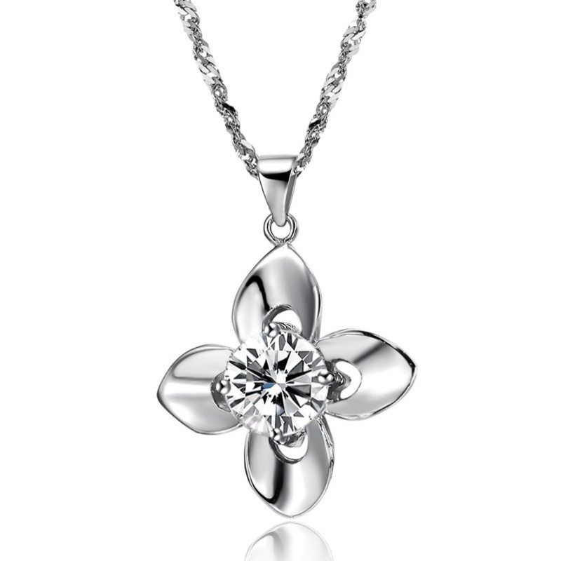 Weltweit Bekannte Damen-Halskette Aus Platiniertem Titan Mit Diamant Weltweit Bekannte Damen-Halskette Aus Platiniertem Titan Mit Diamant