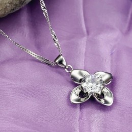 Weltweit Bekannte Damen-Halskette Aus Platiniertem Titan Mit Diamant