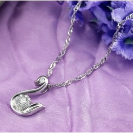 Einfach Zu Verwendende Weibliche Platin-Titan-Halskette Mit Strass