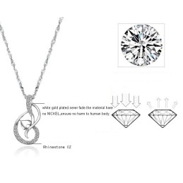 Hochwertige Weibliche Platin-Plattierungs-Titan-Halskette Mit Strass