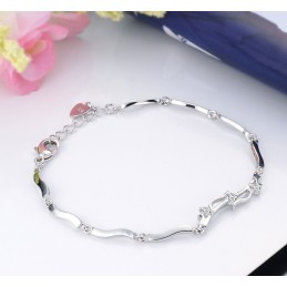 Platiniertes Titanarmband Für Damen Von Zuverlässiger Qualität