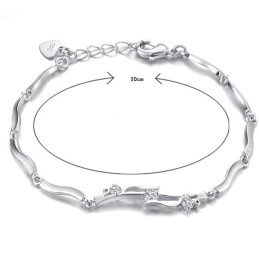 Platiniertes Titanarmband Für Damen Von Zuverlässiger Qualität