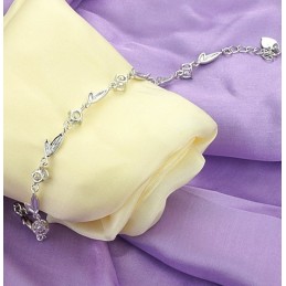 Bekannt Für Sein Hochwertiges, Platiniertes Titanarmband In Blattform Mit Strasssteinen
