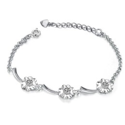 Langlebiges, Weibliches, Platiniertes Titanarmband In Kleeblattform