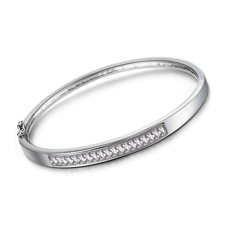 Zuverlässiger Qualitätsarmreif Aus Platiniertem Titan Für Damen, Allergiefrei, Mit Diamant Zuverlässiger Qualitätsarmreif Aus Platiniertem Titan Für Damen, Allergiefrei, Mit Diamant