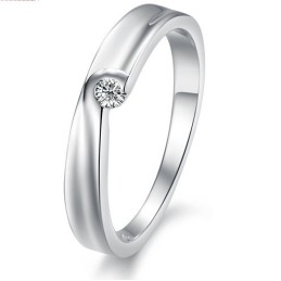 Stabiler Qualitäts-Platinierungs-Titanring Für Liebhaber Mit Strass