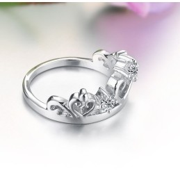 Weltweit Bekannter Platinierter Titanring Mit Strass