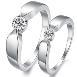 Hochwertiger Platinierter Titanring Für Verliebte Mit Strass