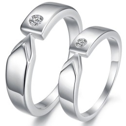 Hochwertiger Platinierter Titanring Für Verliebte Mit Strass