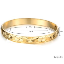 Hochwertiger, Eleganter Armreif Für Damen, 18 Karat Vergoldet