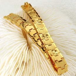 Bekannt Für Sein Hochwertiges, 18 Karat Vergoldetes Damenarmband