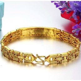 Hochwertiges Damenarmband Mit 18 Karat Goldbeschichtung