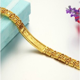 Hochwertiges Damenarmband Mit 18 Karat Goldbeschichtung